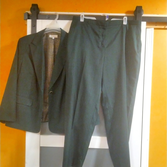 emily Pants - Emerald green pants suit